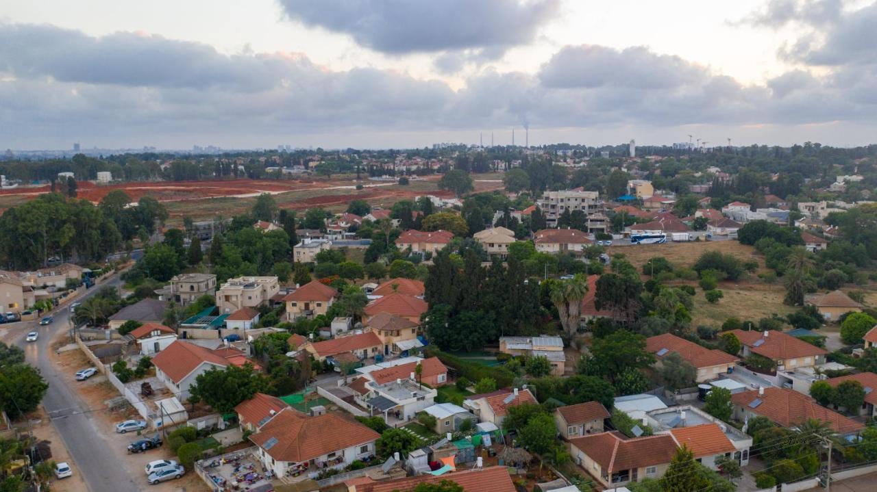 צימר רומנטי ואיכותי בפרדס חנה La Baita Eksteriør billede